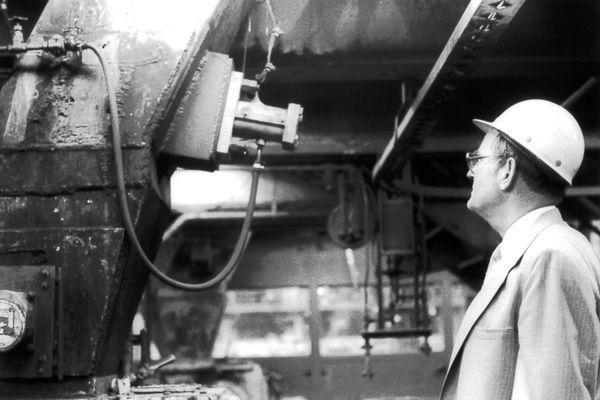 Bill Neundorfer viewing early-day industrial BH Vibrator