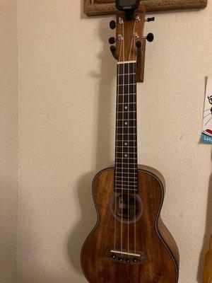 Beautiful Koa Ukulele. Perfect for a "hobby" player. Sounds beautiful!