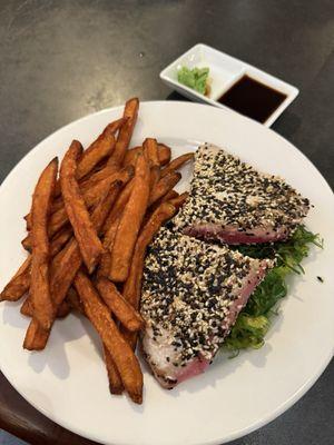 Tuna Tataki with sweet potato fries