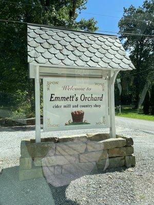 Emmett’s Orchard