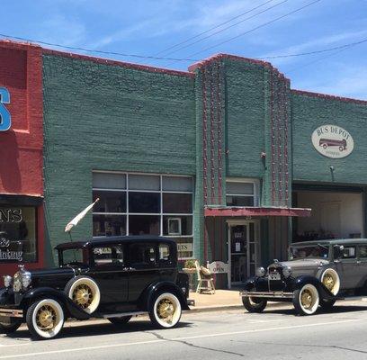 Bus Depot Antiques and Marketplace