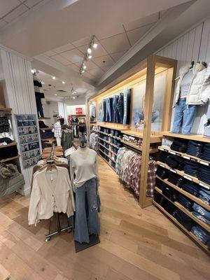 American Eagle Store