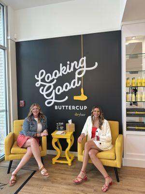 Dry bar styled hair.