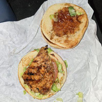 Lucky's Burgers N Shakes