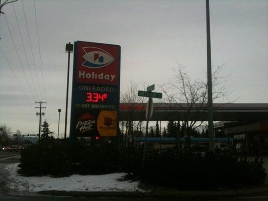 Holiday Stationstores