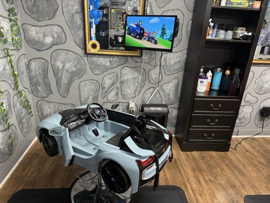 Sweet rides for their adorbs cuts