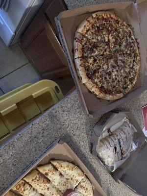 Steph and Andy's Pizza Plus