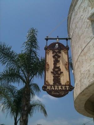 Mayflower Market & Liquor