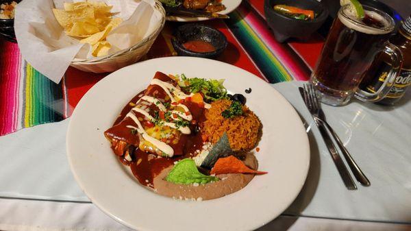 Maria's Restaurant & Cantina