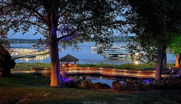 Fourwinds Lakeside & Marina