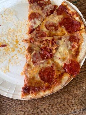 Plastic found in pizza