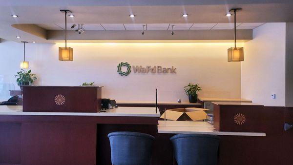 Photo of the WaFd Bank Branch location in Pasadena, California. Located at 170 Lake Ave Ste. 120, Pasadena, CA 91101
