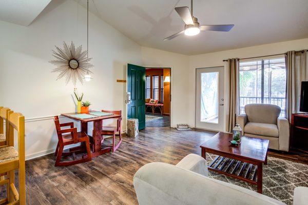 Hideaway Gainesville - Campus Lodge