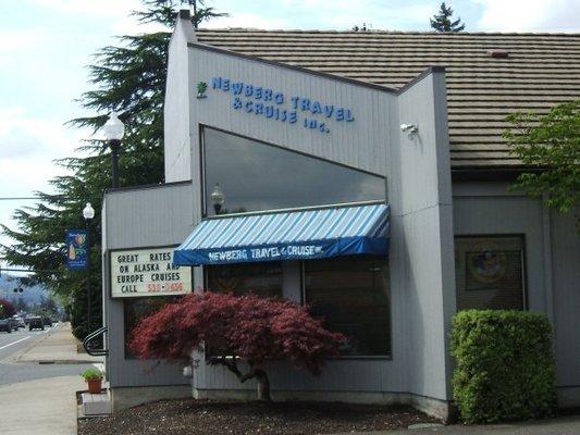 Newberg Travel And Cruise