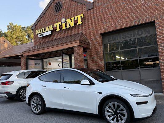 #tesla #tesla window tint near me #solar tint #xpel #ceramic #tint