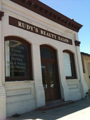 Rudy's Beauty Salon & Nails