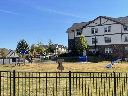 Legends at Laurel Canyon