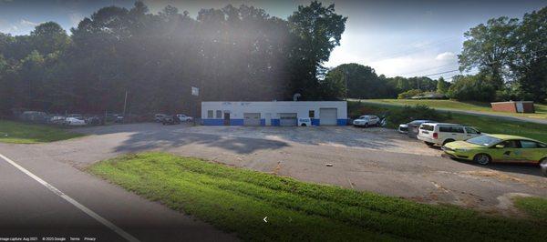 B&B is now Dan White Auto Body