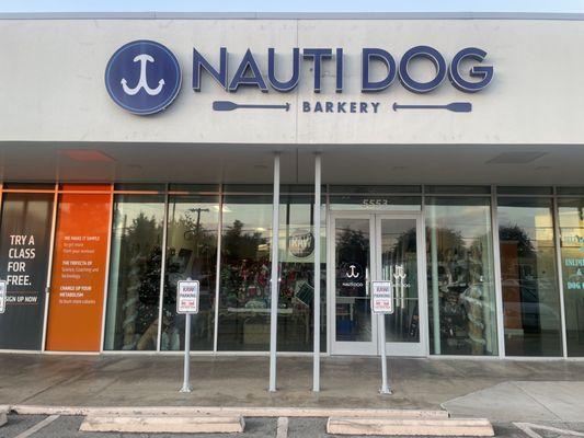 Nauti Dog Barkery