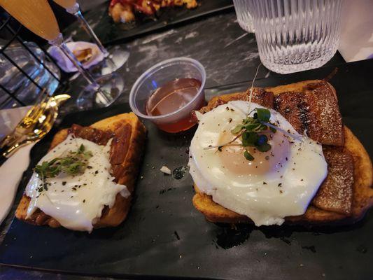 385 French Benedict (sauce is missing)