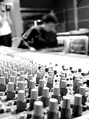 Gardiner Music Mentoring student practicing at Pajama Studios.