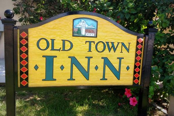 Our sign had sun and water damage, Paul brought it back to life! He did a great job matching colors without a master color list. Thank you!