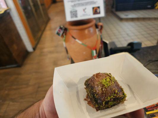 Veggie deluxe wrap was amazing! The crew here is amazing! And they have the best desserts! Try out their chocolate pistachio baklava!