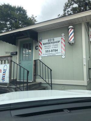 Ed's is a classic old school barber shop in Tuscaloosa.