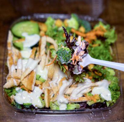 Large "build your own" salad with mixed greens, 5 choice toppings, and chicken + bacon with ranch dressing