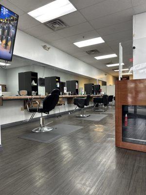 Nupur Hair & Beauty Salon