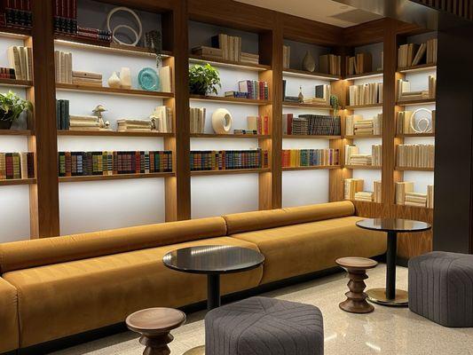 Sitting area and library in the lobby.