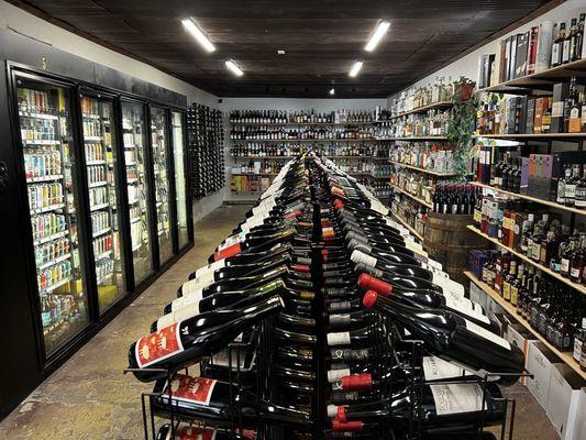 Piney Wine & Spirits