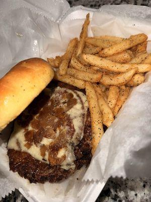 Smash Em’s Burger Bar