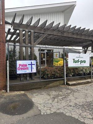 Treeland Garden Center & Nursery