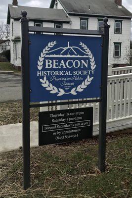 Beacon Historical Society Welcome Sign