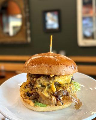 Happy Hour "Look West" burger