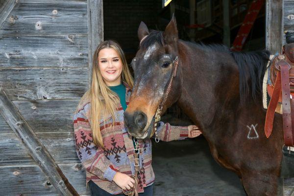 Ellies Home & Pet Sitting