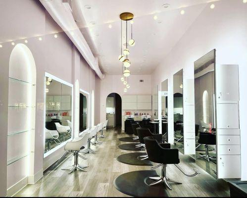 Luxury Boutique Salon Generation Blonde