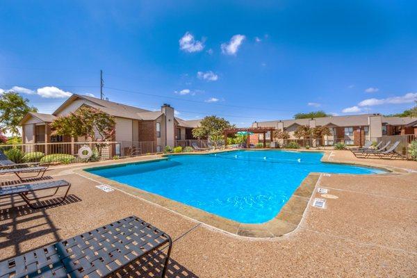 Valley Creek Apartments