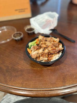 Chicken thigh bowl (skinless)