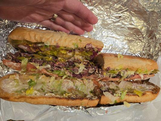 Tucker's Market & Deli