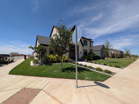 806 Lawncare and Landscaping