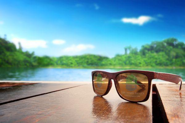 Jason and Sara Barnes - Lake Homes Realty