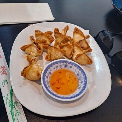 Crab rangoons