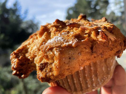 Lemon with poppyseed scone