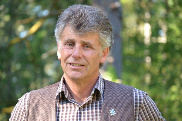 Malcolm Maugham - Re/max Parkside Affiliates