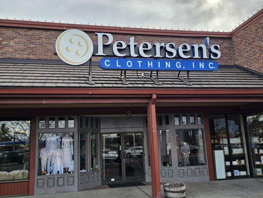 Petersen's Clothing & Accesories