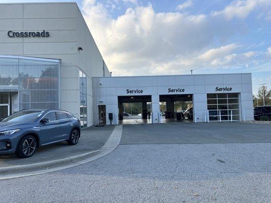 Crossroads INFINITI of Raleigh