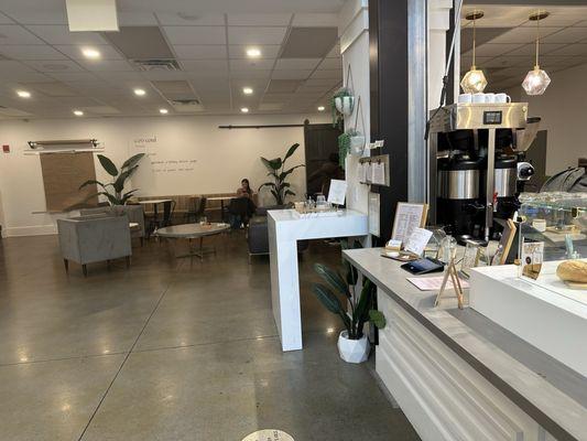 Counter and open floor seating.