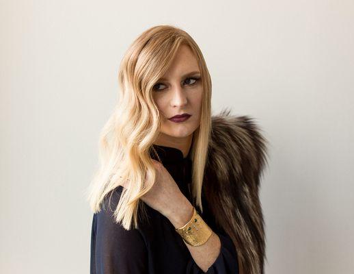 Hand-painted highlights and babylights with a rooted base for that lived-in look